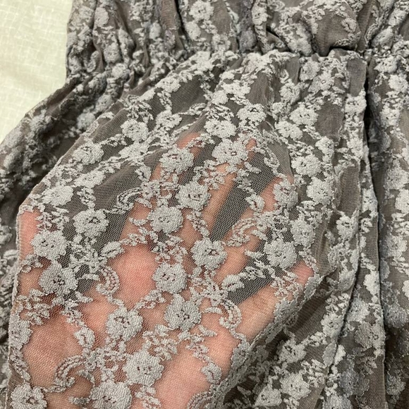 Grey lacey mesh top - Picture 6 of 9